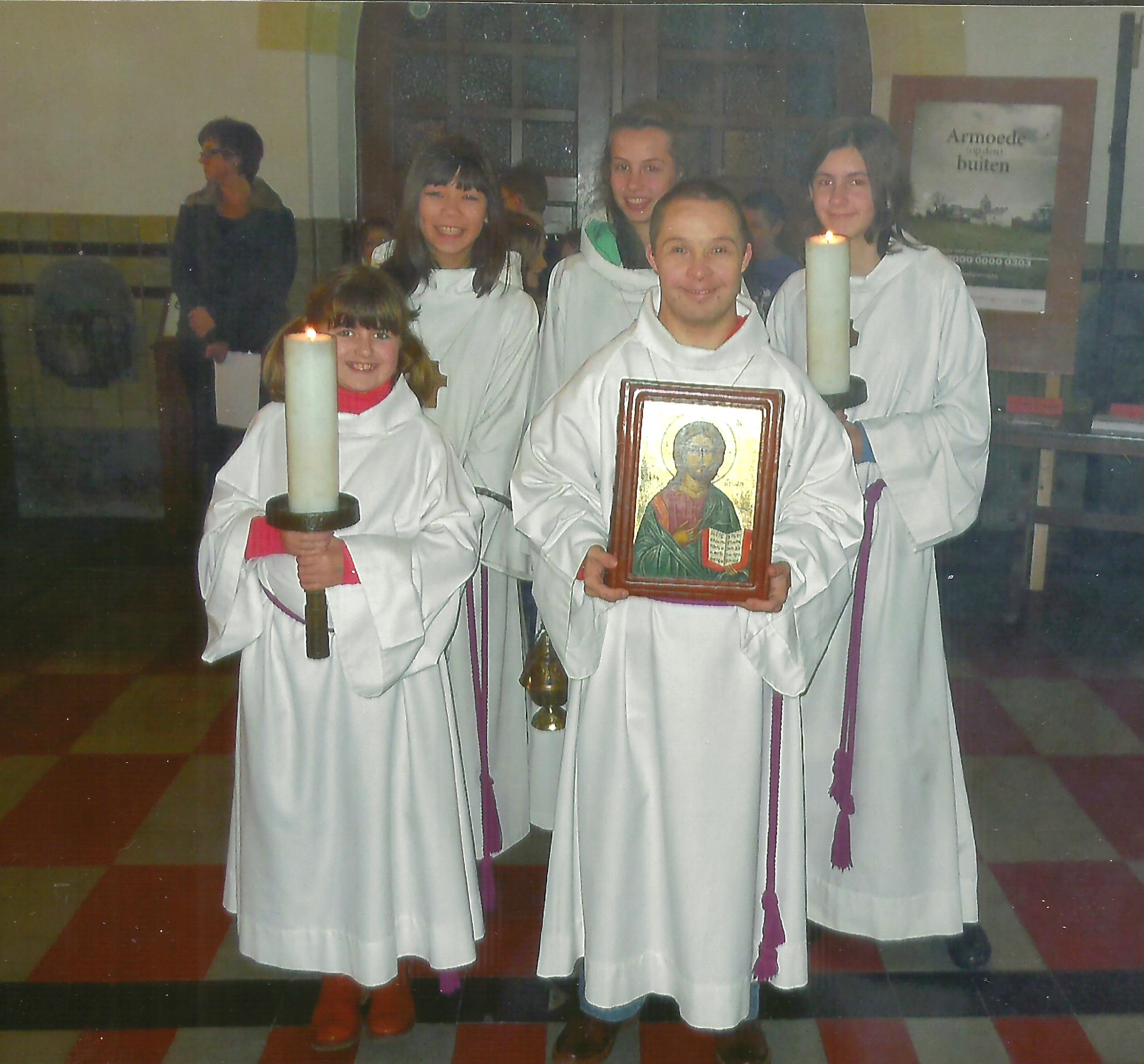 Mike 10 jaar misdienaar op St. Antonius