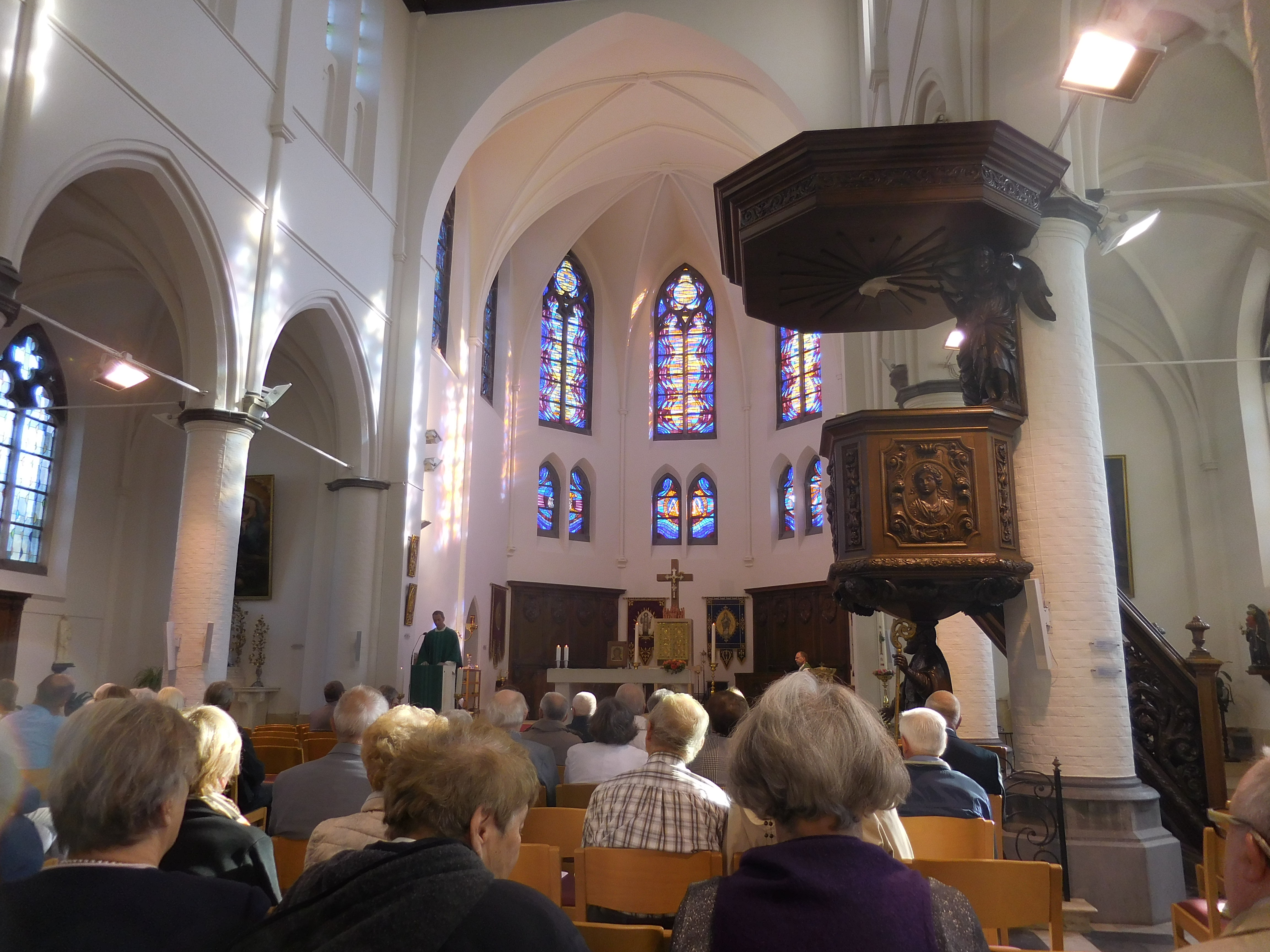 Bredense dorpskerk opnieuw in gebruik