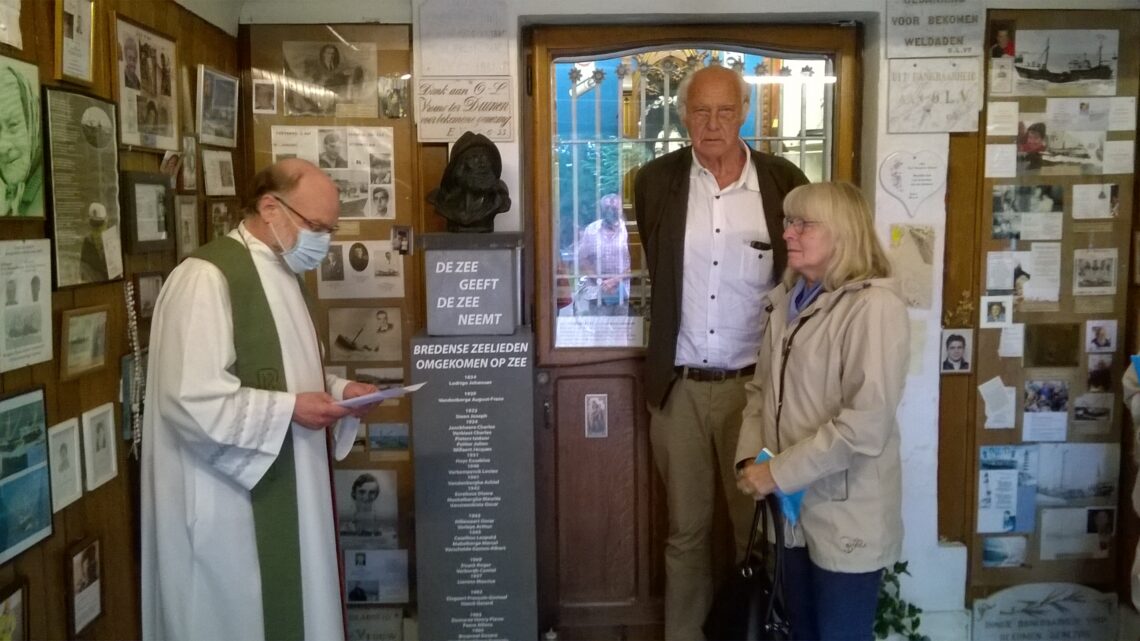 Inhuldiging monumentje in Visserskapel