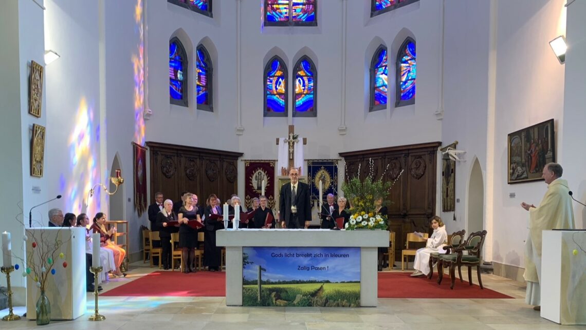 St.-Rikierskoor zingt Paasviering