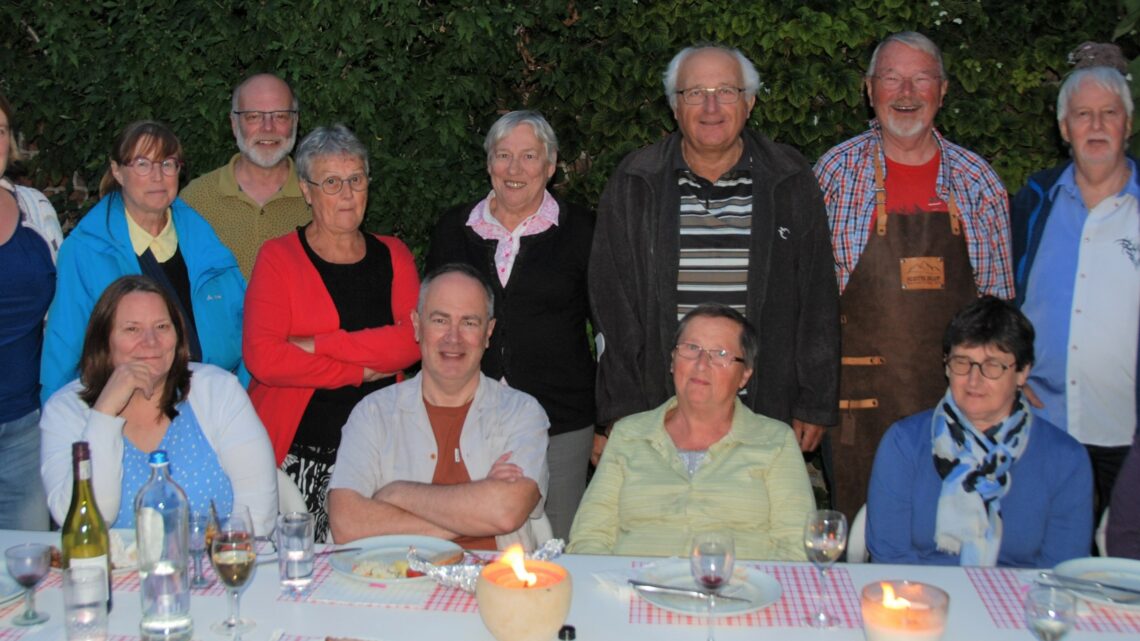 Gezellige barbecue bij het St.-Antoniuskoor