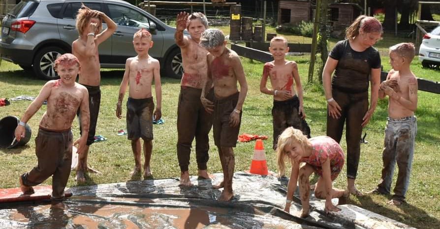 Chiro Sas op kamp in Couvin